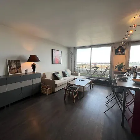 Appartamento Above Eiffel Tower View Balcony